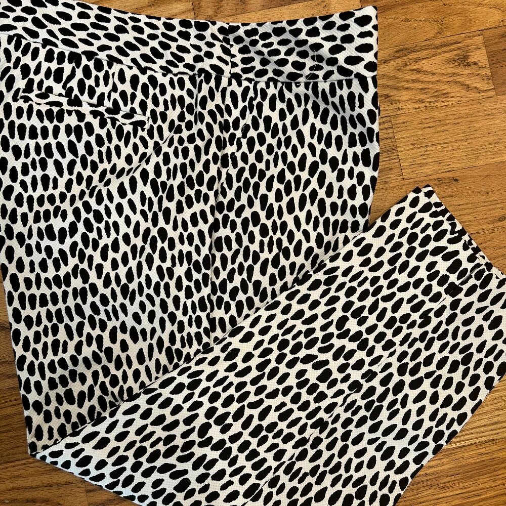 TALBOTS Black and White Capris - NWOT